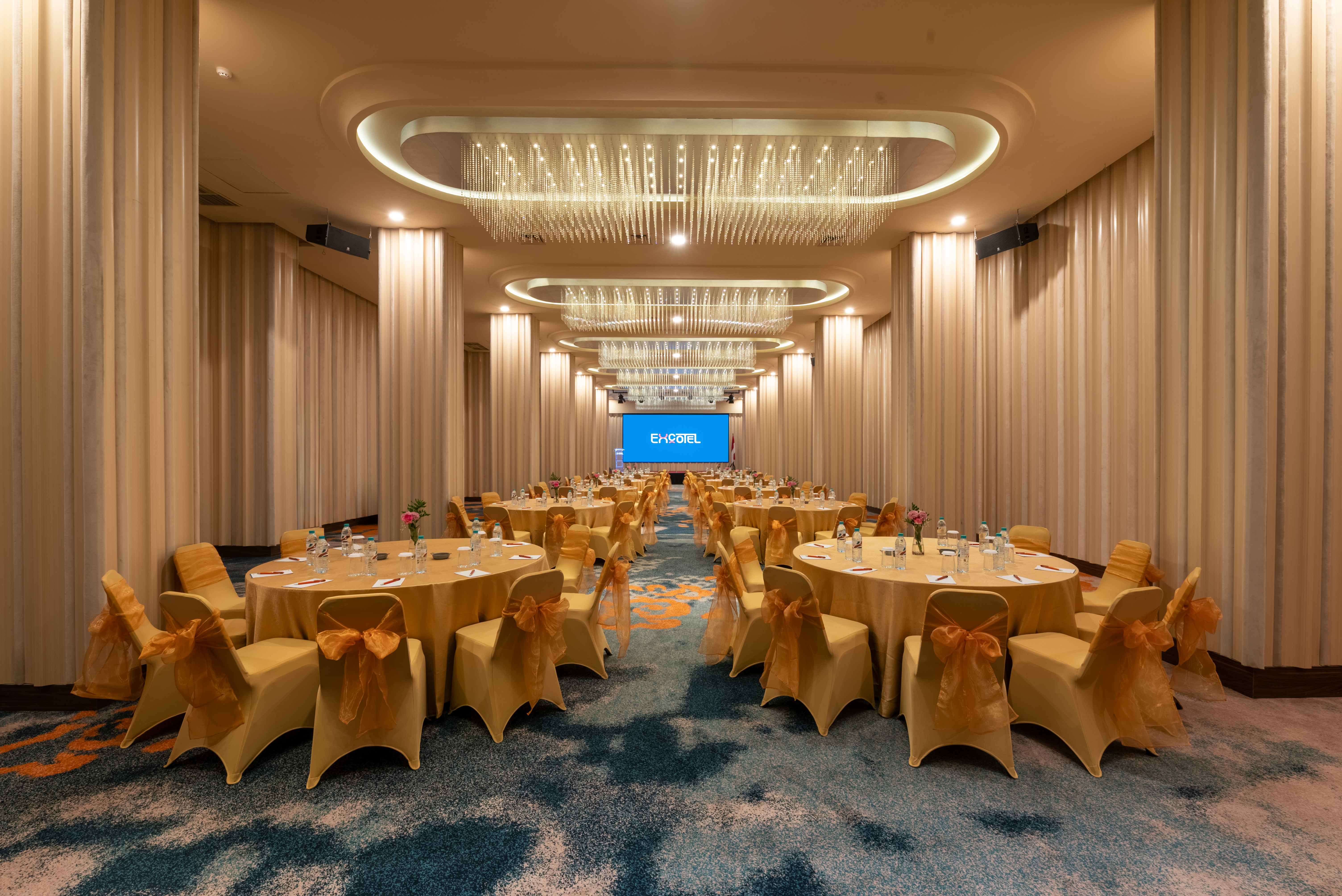 Ballroom Excotel